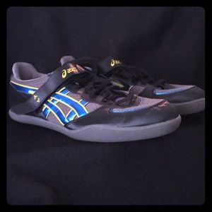 ASICS Men’s Throwing Sneaker